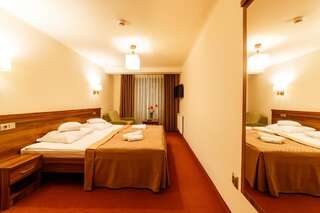 Курортные отели Sanvit Lake Resort & Spa Окунинка Стандартный двухместный номер с 1 кроватью или 2 отдельными кроватями-4